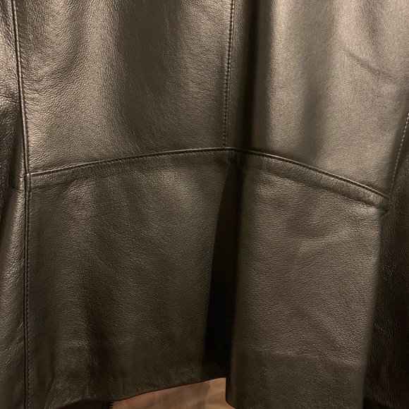 Leather zipper jacket. - Picture 4 of 4